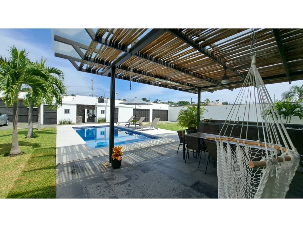 CASA CON ENORME JARDÍN, EN DOS LOTES EN FRACC. BURGOS $17,000,000 - 2
