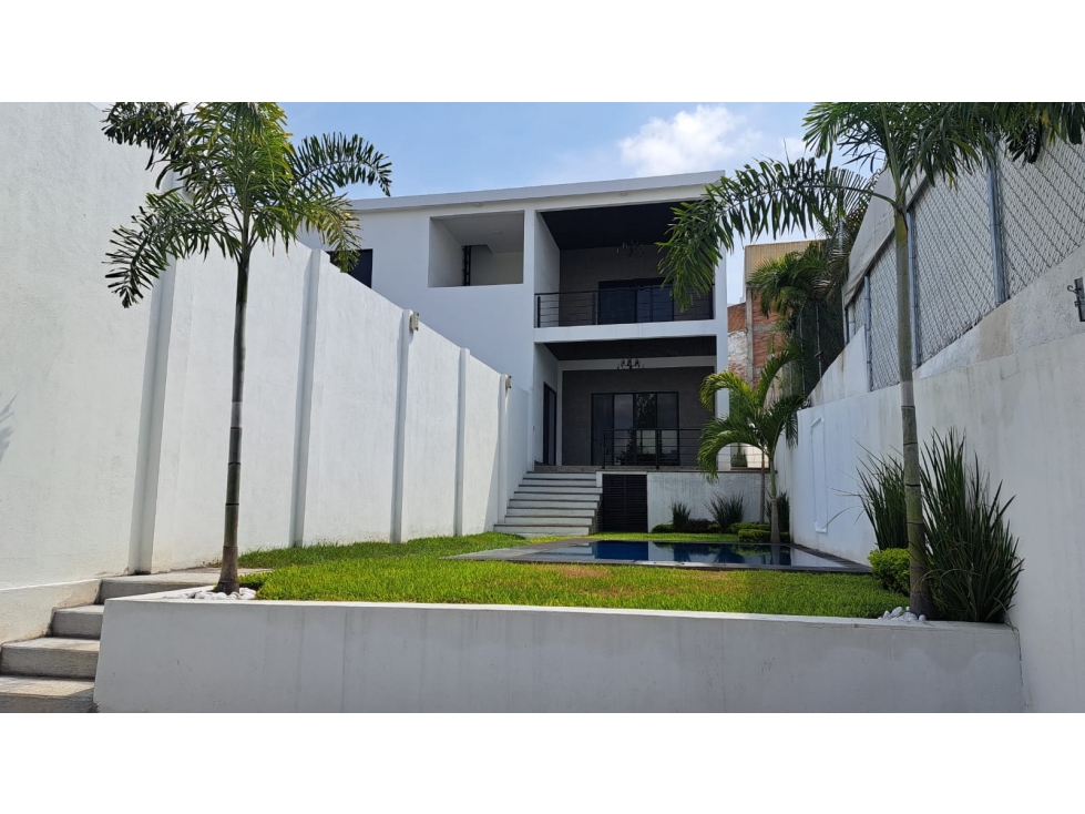 CASA EN VENTA CON RECÁMARA PLANTA BAJA EN FRACC. BURGOS $5,980,000 - 1