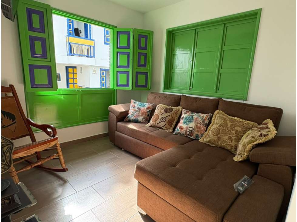 HERMOSA CASA ESQUINERA EN URBANIZACIÓN — foto 5