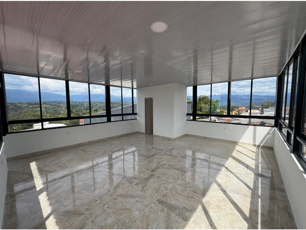 LOCAL COMERCIAL VISTA PANORAMICA PRIVILEGIADA - 3