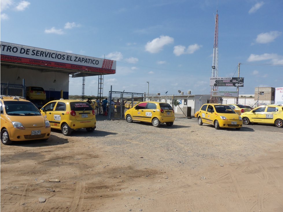 Propiedad excelente en Riohacha oficinas, serviteca, lavadero - 5