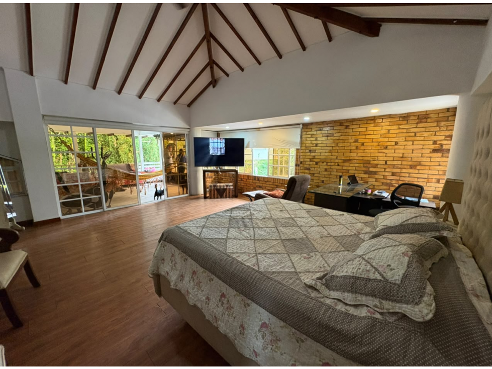 HERMOSA CASA EN EL NORTE DE ARMENIA EXELENTE UBICACION — foto 4
