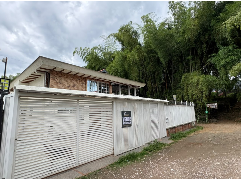 HERMOSA CASA EN EL NORTE DE ARMENIA EXELENTE UBICACION — foto 3