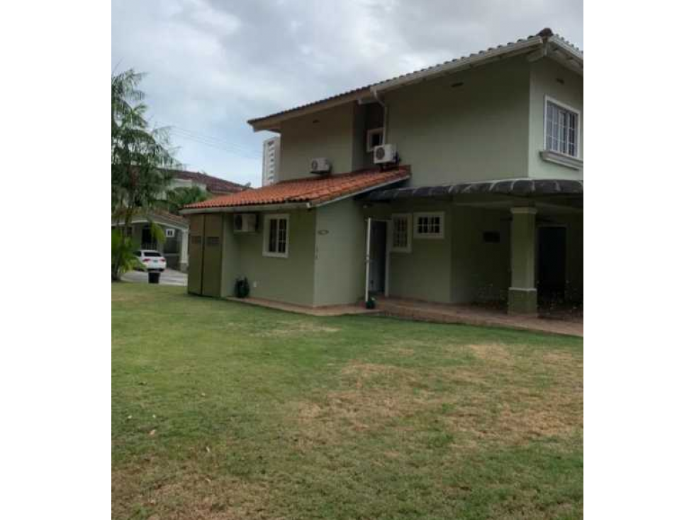 CASA EN VILLA LUCRE VILLA AZORES 3REC 2B L/B 263M2 PATIO — foto 2