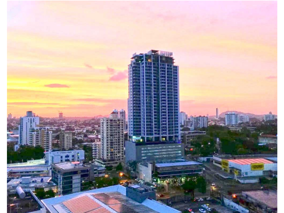 APARTAMENTO EN HATO PINTADO PH LOMA VISTA TOWER 3REC 3B 129M2