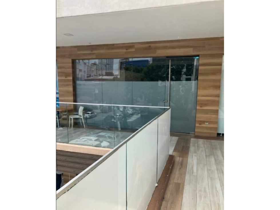 LOCAL COMERCIAL EN BELLA VISTA FLOR PLAZA 65M2 CERCA A AVE.BALBOA — foto 2