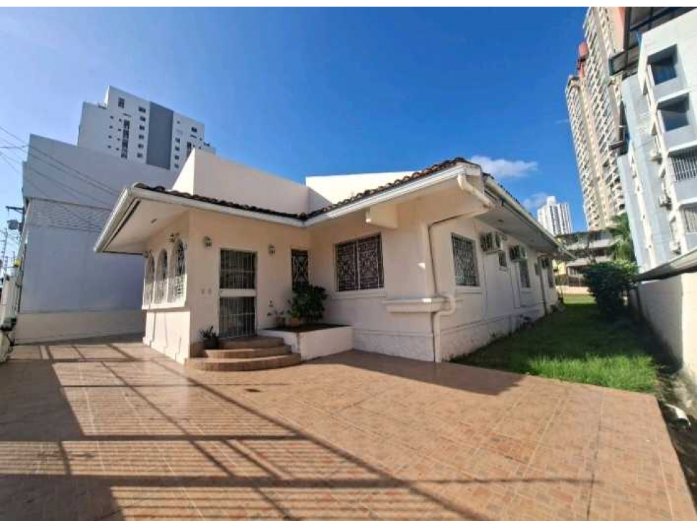 CASA EN ALTOS DEL GOLF USO RESIDENCIAL/ COMERCIAL 750M2 — foto 2