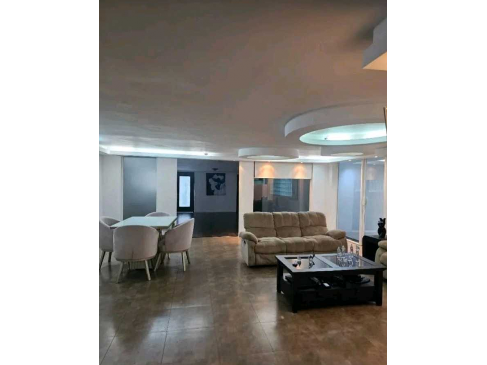 CASA EN OBARRIO PARA USO COMERCIAL /RESIDENCIAL 420M2 — foto 6