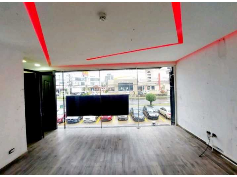 LOCAL EN SAN FRANCISCO PLANTA ALTA 40M2 CALLE 50 PRINCIPAL — foto 3