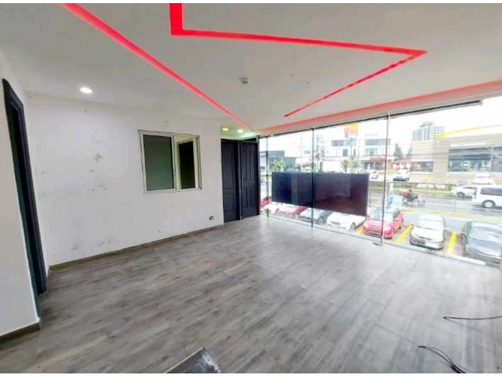LOCAL EN SAN FRANCISCO PLANTA ALTA 40M2 CALLE 50 PRINCIPAL — foto 4