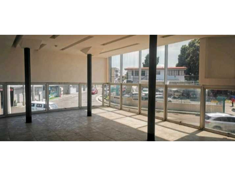 LOCALES COMERCIALES Y OFICINA PARQUE LEFEVRE 170M2 - 5
