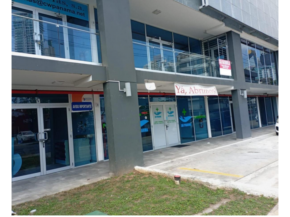 LOCAL COMERCIAL EN LA CRESTA PLAZA SIGNATURE 175M2
