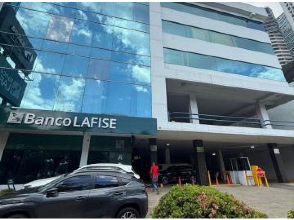 LOCAL COMERCIAL EDIFICIO BALBOA BALBOA PLAZA 83M2 PLANTA BAJA