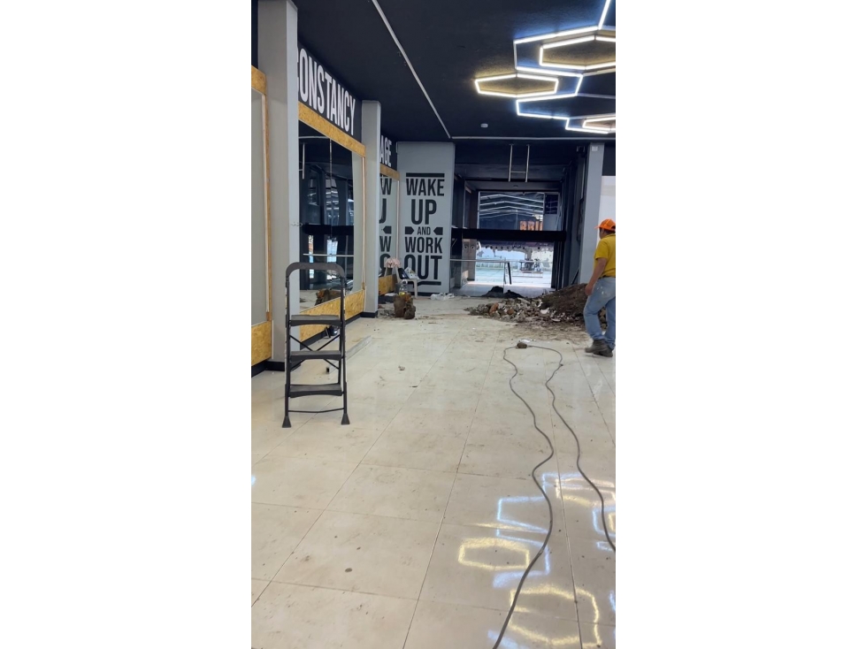 SE ARRIENDA LOCAL COMERCIAL - CENTRO DE PASTO - 6