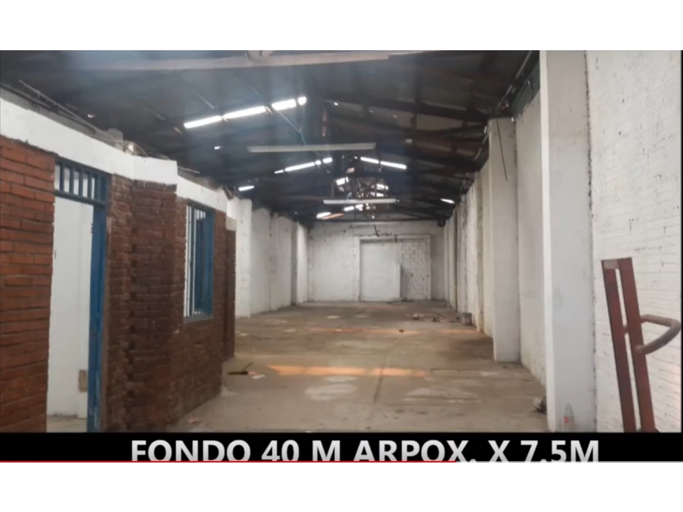 Arriendo Bodega Amplia en Espinal a una cuadra de la via principal - 3