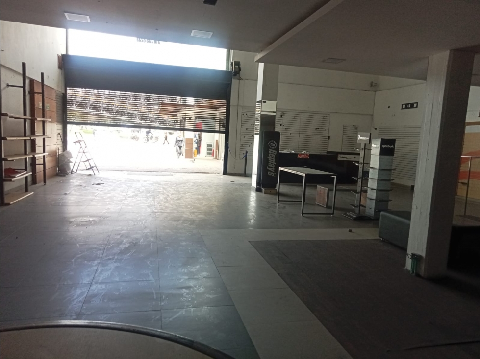 VENDO LOCAL DE 420 M2 SECTOR AMERICAS — foto 6