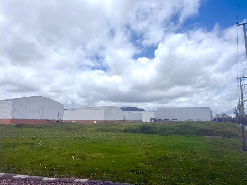SE VENDEN LOTES DESDE 5000 M2 HASTA 30.000M2 EN PARQUE INDUSTRIAL - 1