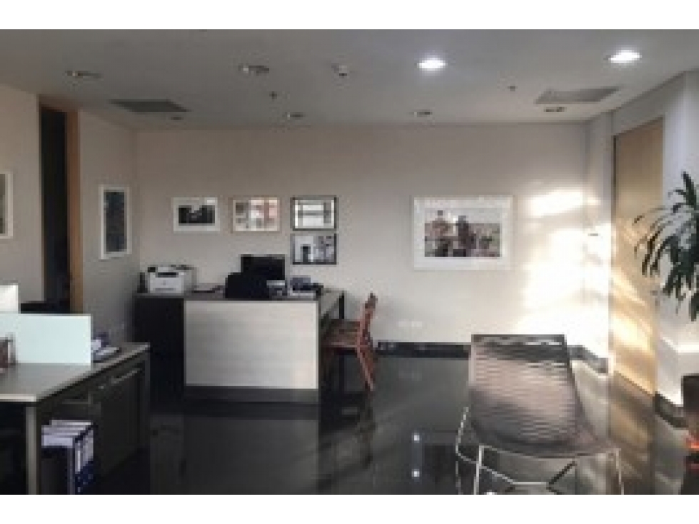RENTO OFICINA DE 150M2 SOBRE LA CALLE 26