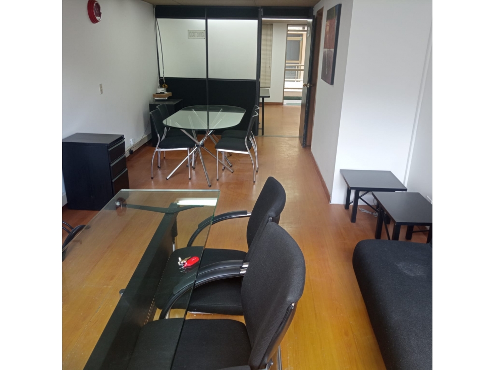 ARRIENDO- VENDO OFICINA AMOBLADA SECTOR PARQUE DE LA 93