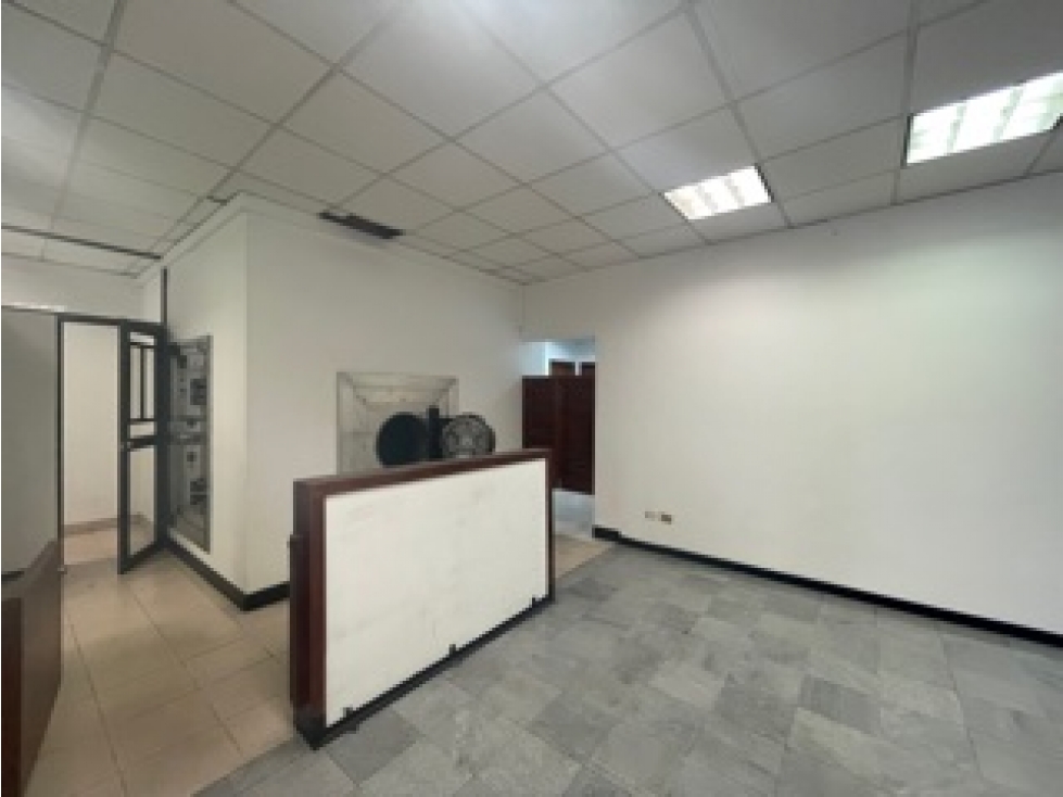 SE VENDE LOCAL SECTOR SANTAFE — foto 5