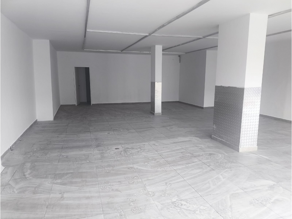 SE ARRIENDA -VENDE LOCAL SECTOR CALLE 100 — foto 2