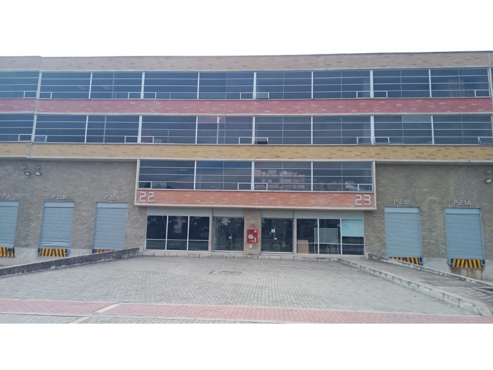 VENTA - RENTA DE BODEGA EN ZONA FRANCA — foto 2