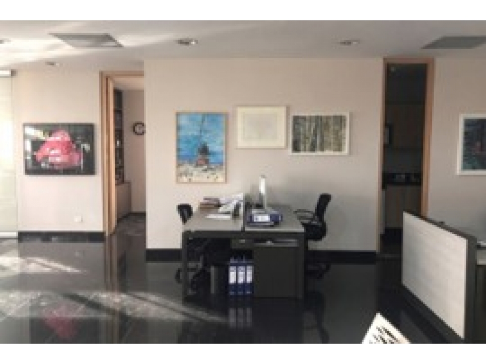 RENTO OFICINA DE 150M2 SOBRE LA CALLE 26 — foto 2