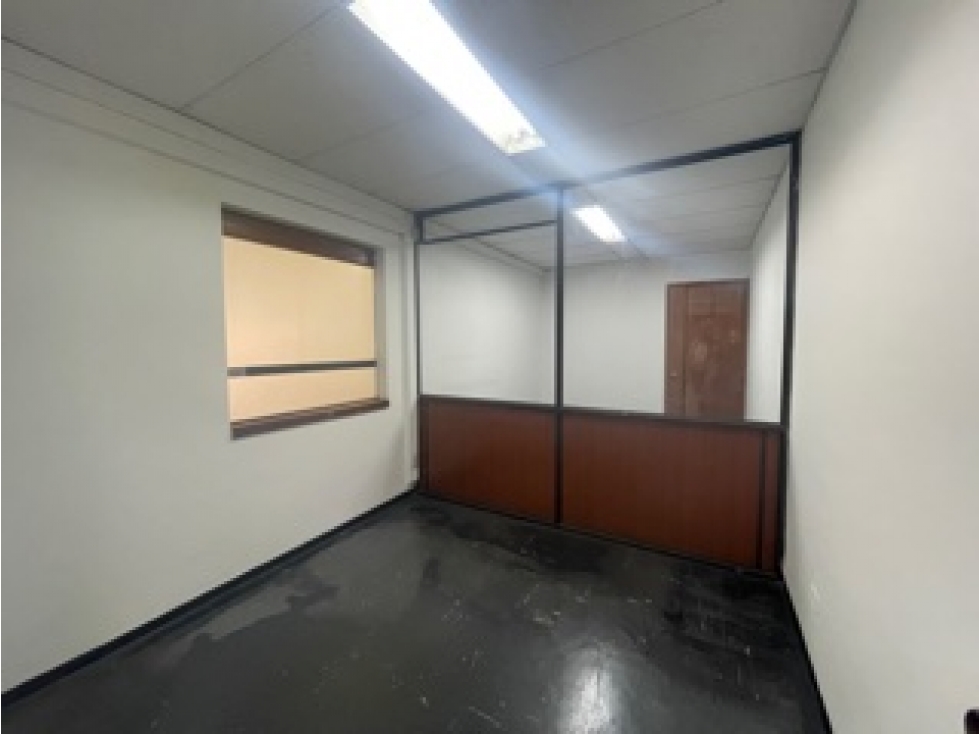 SE VENDE LOCAL SECTOR SANTAFE — foto 6
