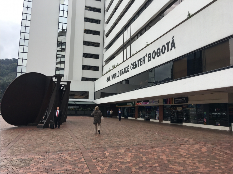 SE VENDE O ARRIENDA LOCAL WORLD TRADE CENTER