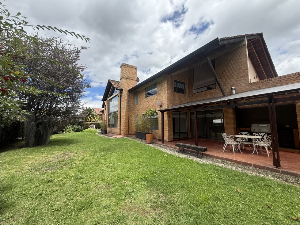 RENTO CASA CAMPESTRE DE 530M2 SOBRE LA MILLA DE ORO - 2