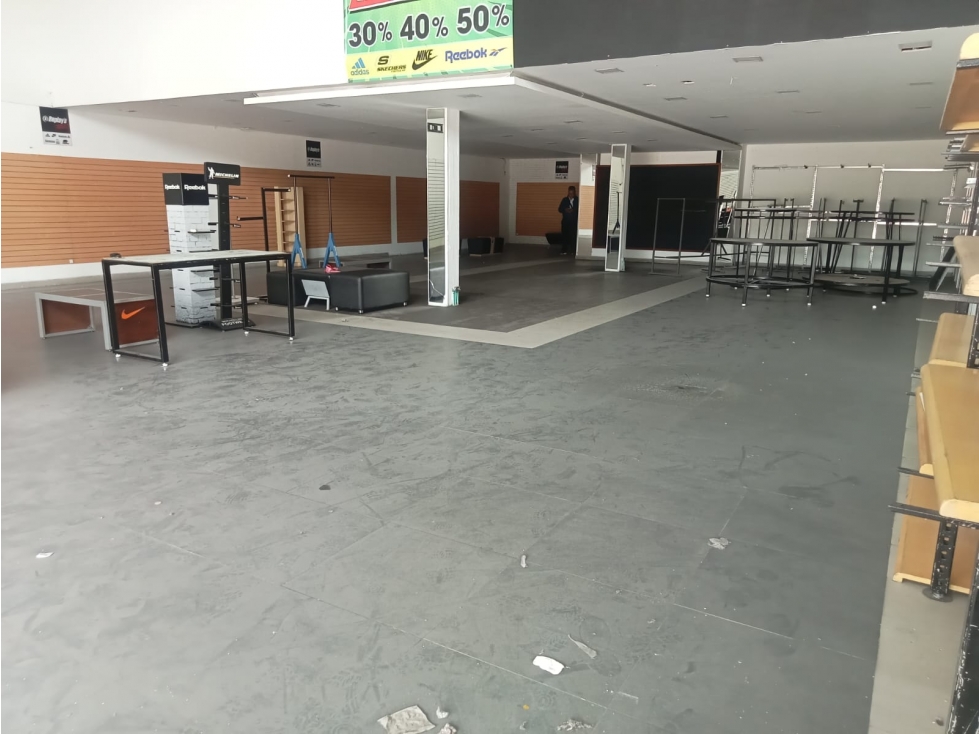 VENDO LOCAL DE 420 M2 SECTOR AMERICAS — foto 2