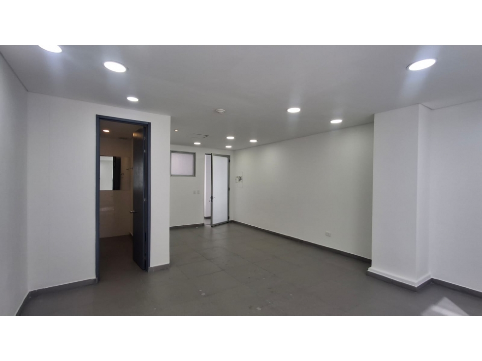RENTO CONSULTORIO DE 39.15M2 SANTA BARBARA CENTRAL — foto 2