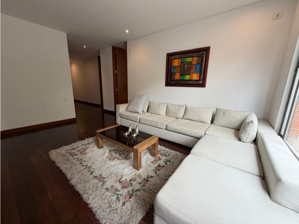 SE VENDE APARTAMENTO SECTOR ROSALES — foto 4