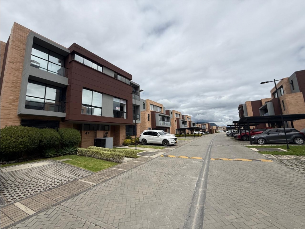 SE VENDE CASA CAJICA