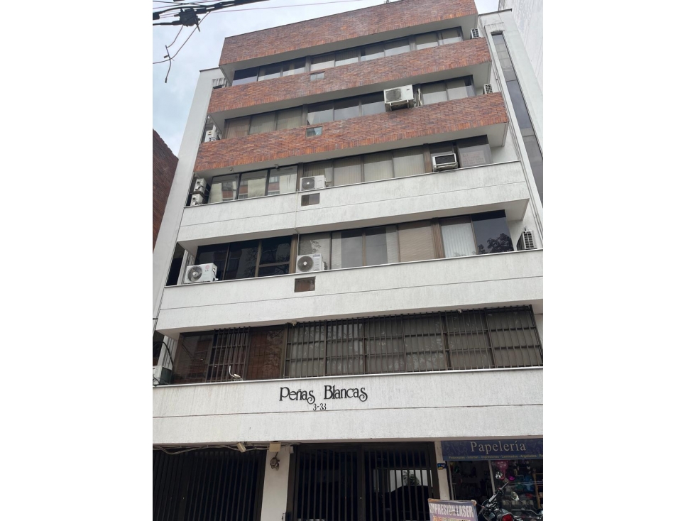 vendo oficina al norte de Cali Barrio Versalles
