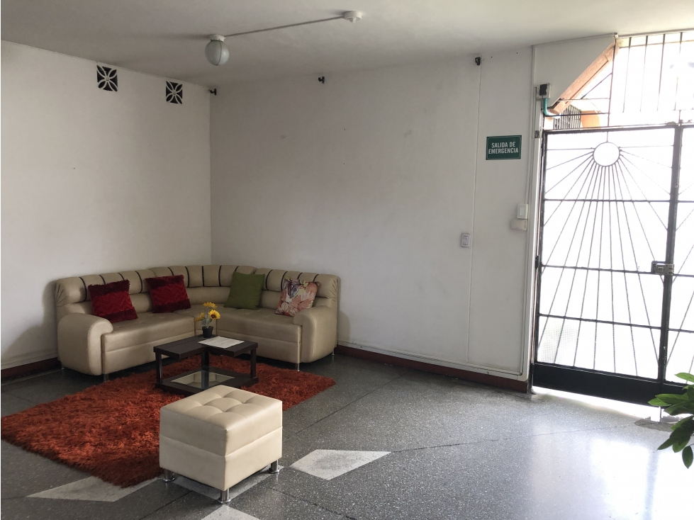 Alquilo Edificio Barrio Versalles - 2