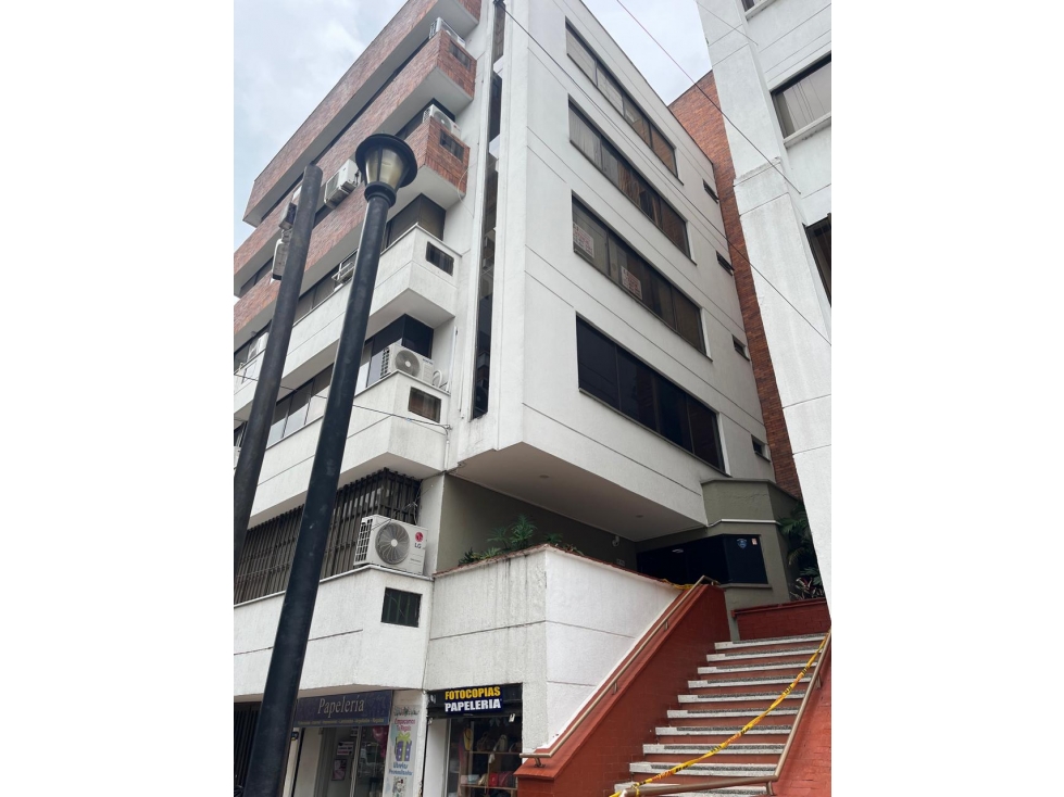 vendo oficina al norte de Cali Barrio Versalles — foto 2