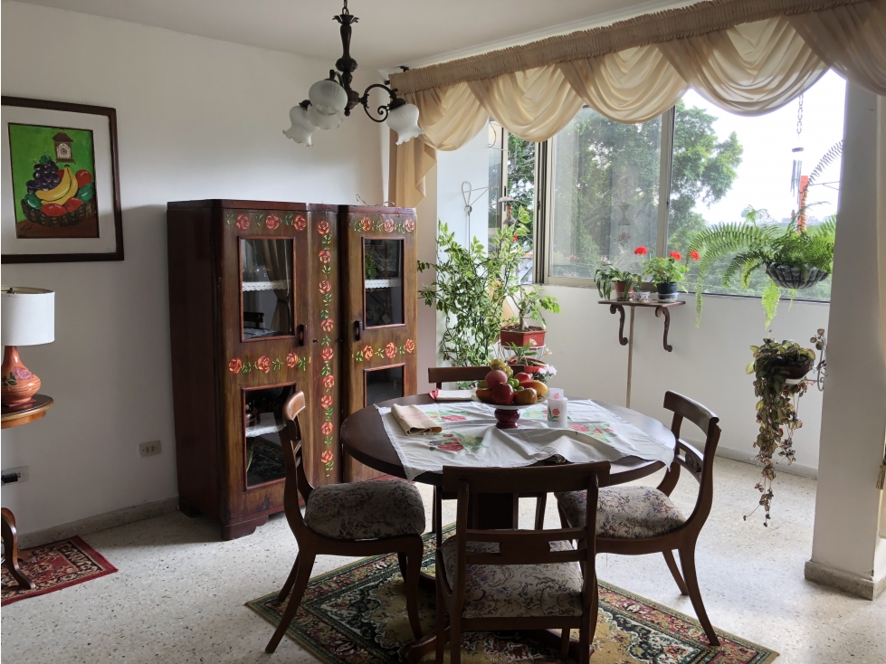Vendo Apartamento cerca calle Quinta en Cali