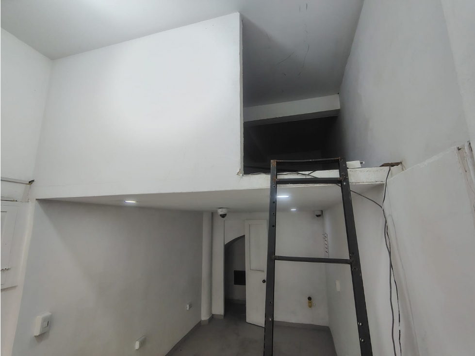 ALQUILO LOCAL SAN FERNANDO VIEJO — foto 4
