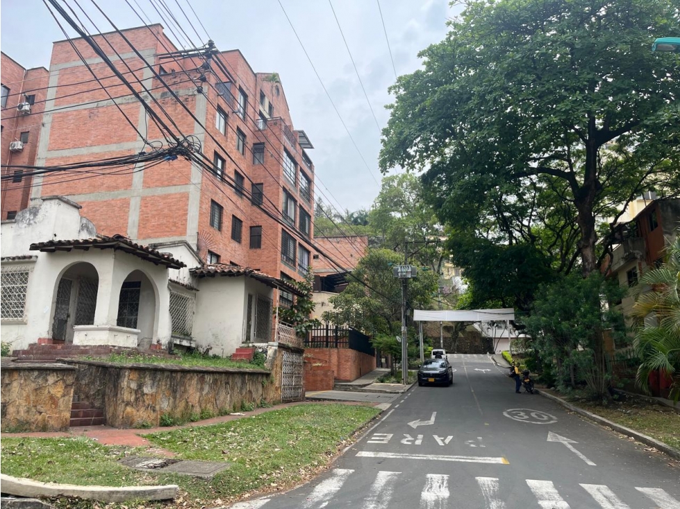 Vendo Casa-lote excelente ubicación esquinera San Fernando — foto 4