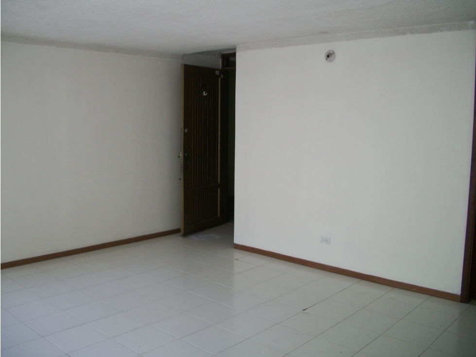 Vendo Apartamento Bosques de San Joaquin — foto 6