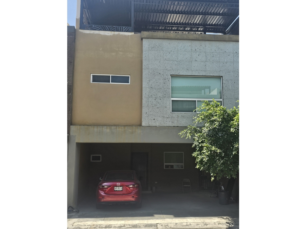 Casa en San Nicolas en colonia privada - 1