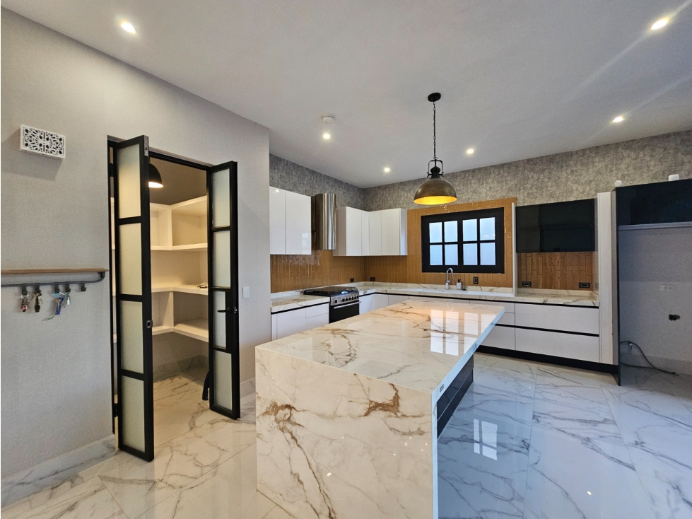 Casa en Venta en Residencial Media Luna, Santiago N.L. - 3