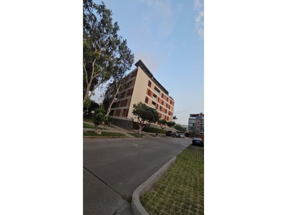 Dpto primer piso el Rodedal Santiago de Surco