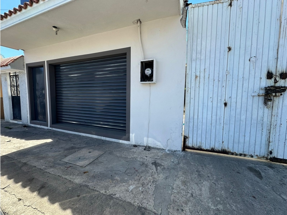 LOCAL CON BODEGA 300M2 EXCELENTE UBICACION FERROCARRILERA MAZATLAN — foto 2