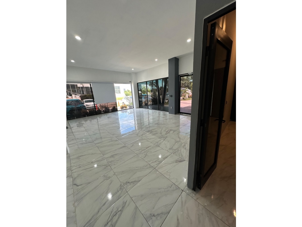 LOCAL 60M2 PLANTA BAJA ESQUINA EN LA MARINA MAZATLAN — foto 5
