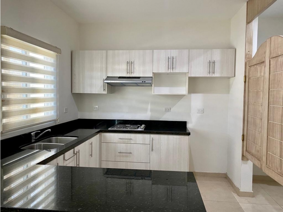 DEPTO 2 REC S/MUEBLES EN PRIVADA CERCA DE PLAYA EN MAZATLAN