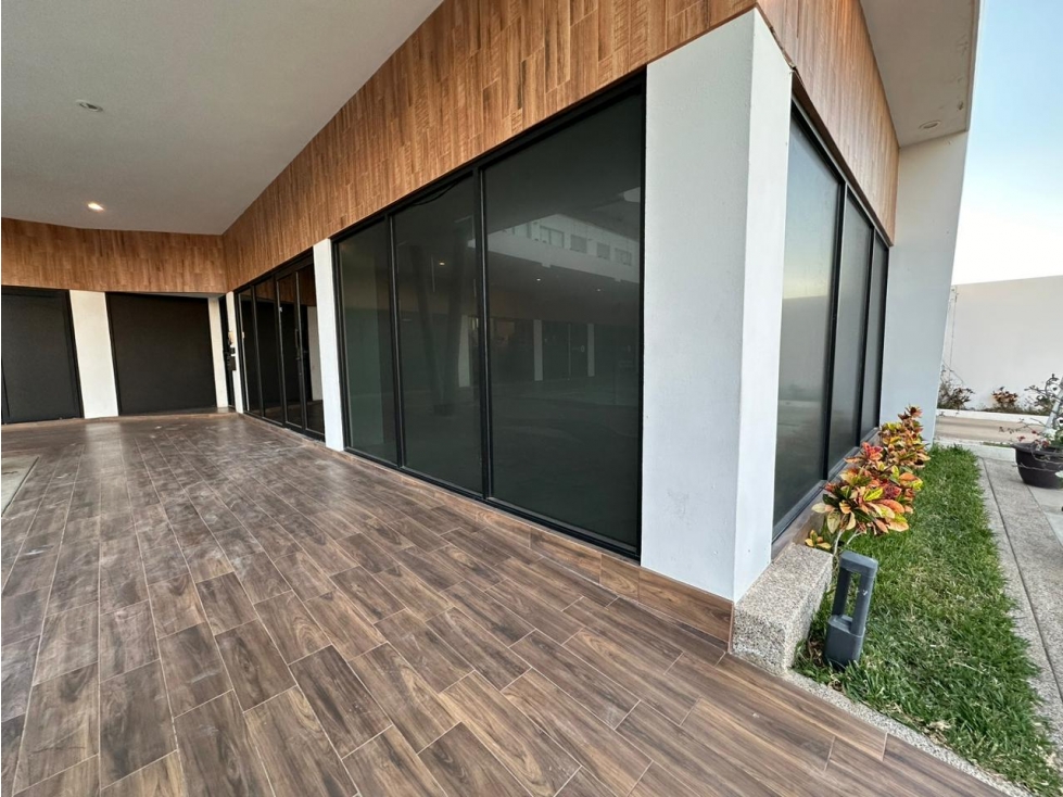 LOCAL 60M2 PLANTA BAJA ESQUINA EN LA MARINA MAZATLAN - 1
