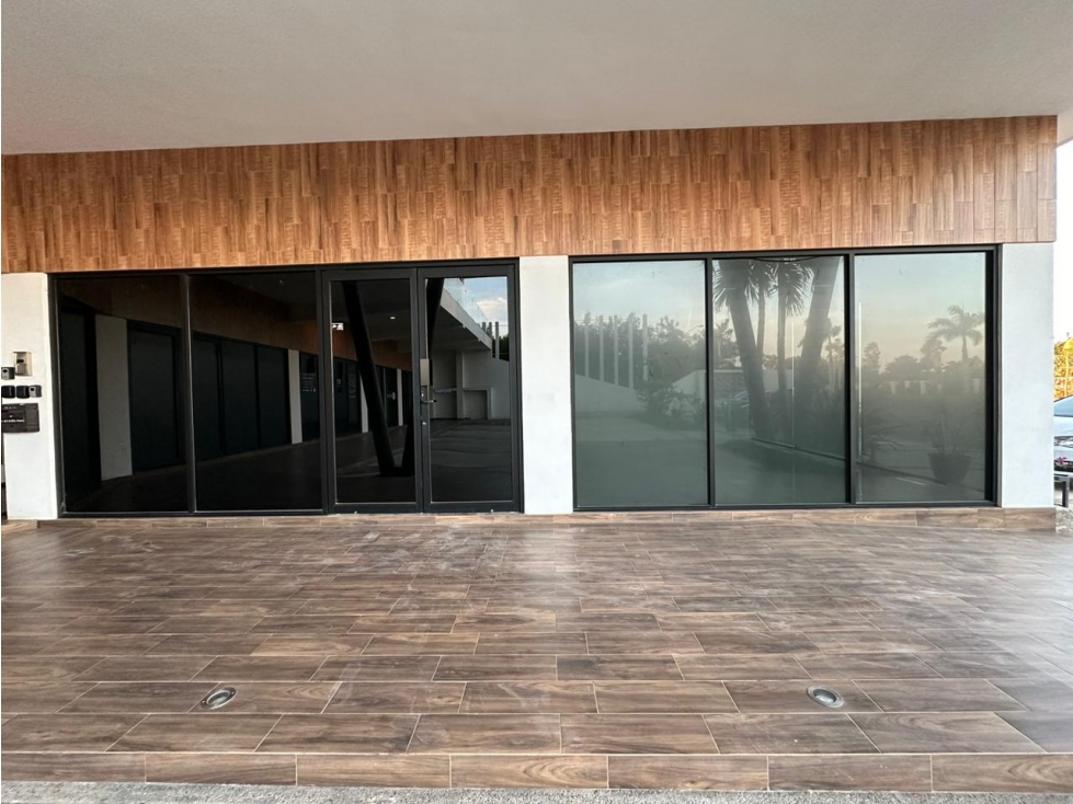 LOCAL 60M2 PLANTA BAJA ESQUINA EN LA MARINA MAZATLAN - 2