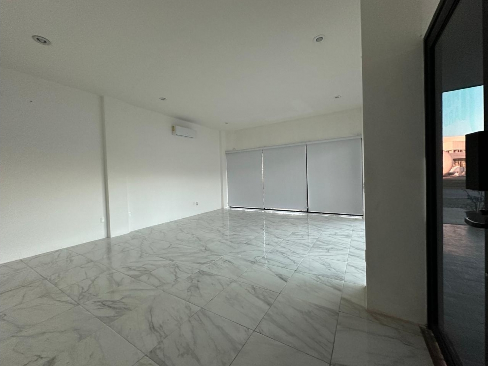 LOCAL 60M2 PLANTA BAJA ESQUINA EN LA MARINA MAZATLAN - 6